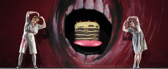 Photos: First Look at HANSEL AND GRETEL at Lyric Opera of Chicago Photos
