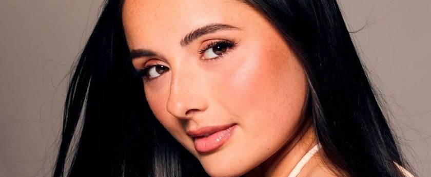 Former Dallas Cowboys Cheerleader Reece Weaver Will Join CHICAGO as 'Roxie Hart' Photo