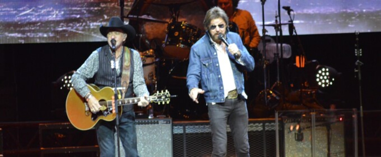 Photo Review: BROOKS & DUNN 2026 Neon Moon Tour