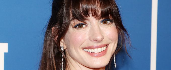 Video: Anne Hathaway Reflects on Early Career Start at Paper Mill Playhouse