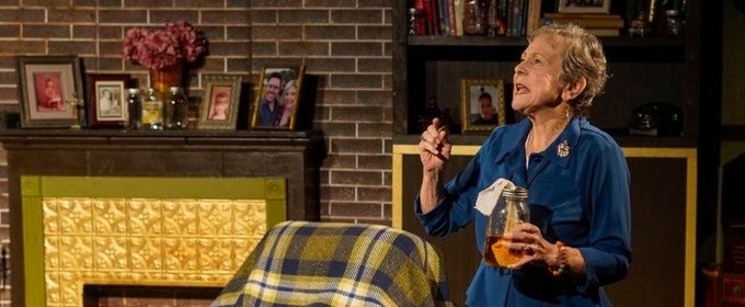 Review: THE VELOCITY OF AUTUMN at OnStage Playhouse