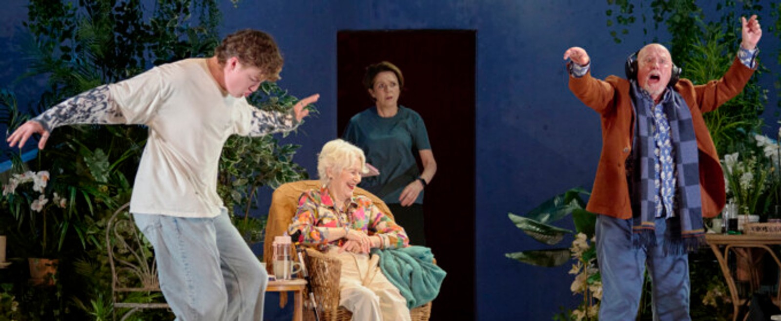 DUBLIN THEATRE FESTIVAL 2026: Review: MEREDITH, Gate Theatre