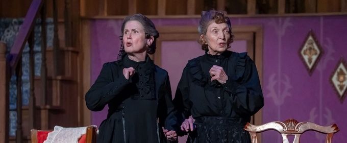Review: ARSENIC AND OLD LACE at The Candlelight Theatre