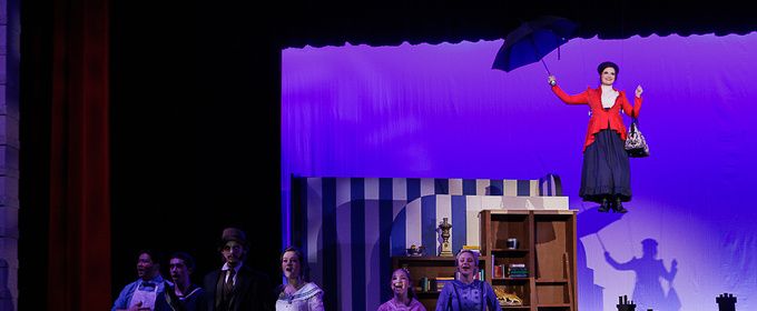 Review: MARY POPPINS at Fargo Davies