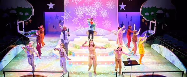 Review: PIGEON Gets a World-Premiere Holiday Show at FIRST STAGE