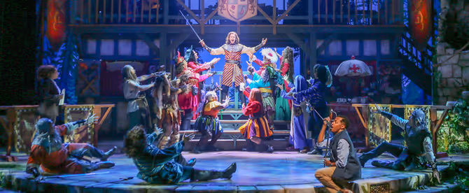 Video: Leo Roberts Sings 'Song Of Roland' from HUZZAH!