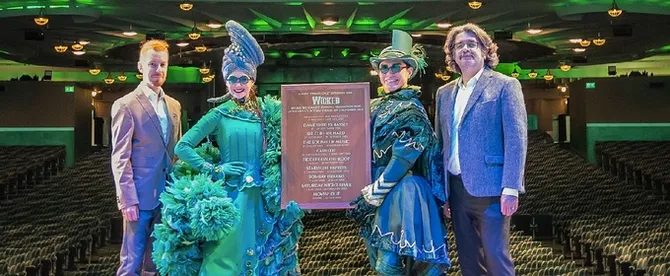 WICKED Becomes The Longest-Running Show at the Apollo Victoria Theatre