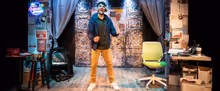 FULLY COMMITTED Starring Mike Newquist Returns to Chicago at The Den Theatre
