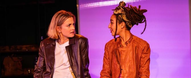 Review: PRIVATE VIEW, Soho Theatre