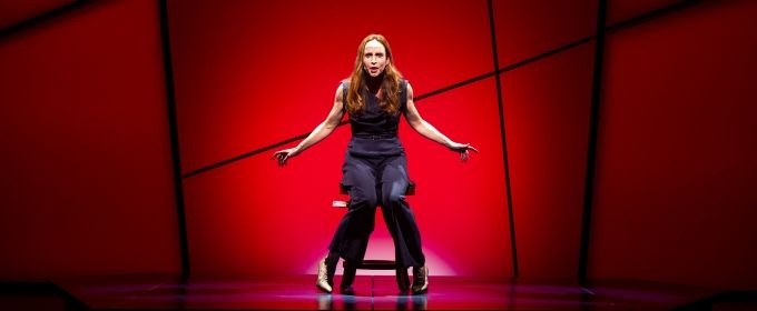 Photos: First Look at Faith Salie in APPROVAL JUNKIE at Audible's Minetta Lane T Photos