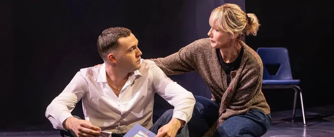 Review Roundup: PUNCH Opens on Broadway