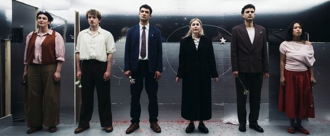 Review: THE WAVES, Jermyn Street Theatre