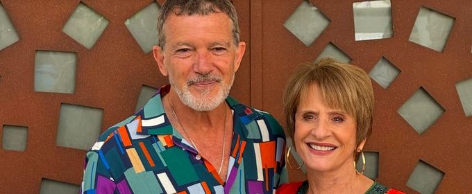 PHOTOS: Antonio Banderas recibe a Patti LuPone en Málaga antes del inicio de su gira española