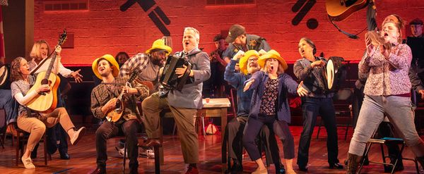 Review: COME FROM AWAY at The Seattle Rep