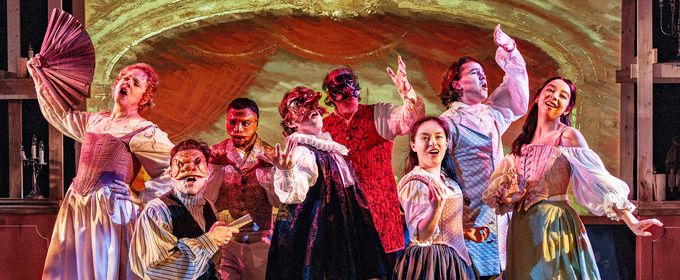 Review: SCARAMOUCHE at City Lit Theater