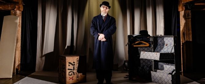 Review: TWO HALVES OF GUINNESS, Park Theatre