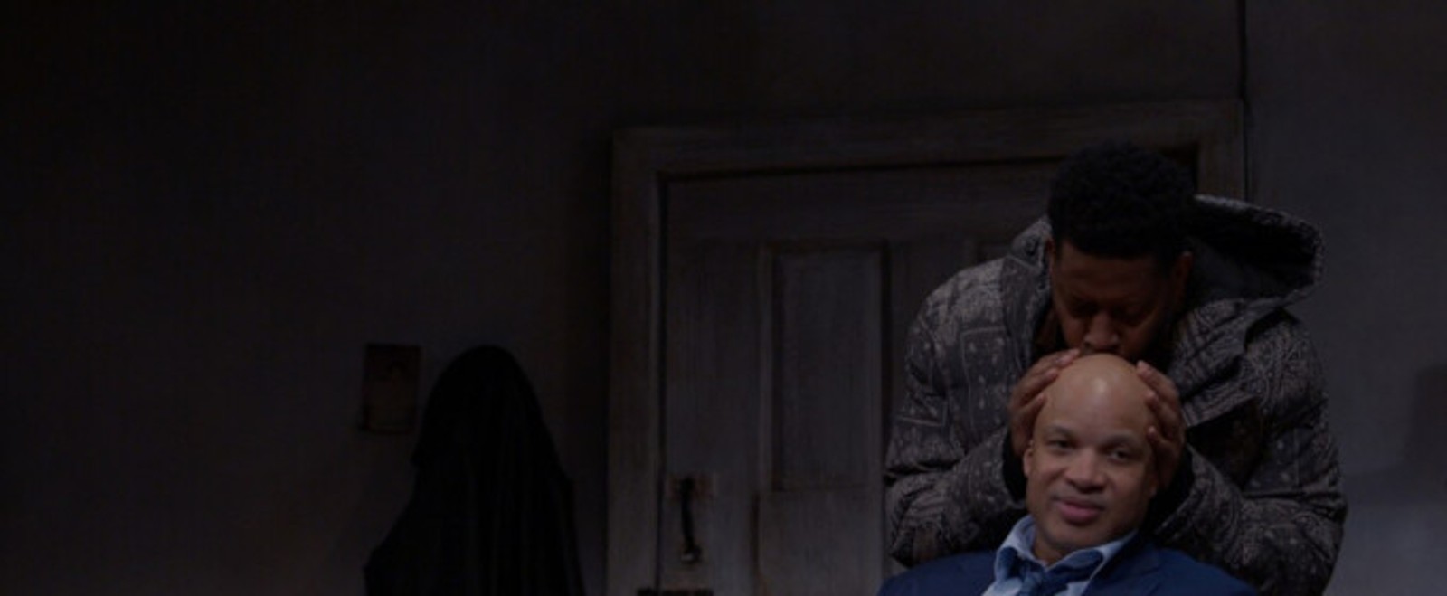 Video: Watch Glenn Davis and Namir Smallwood in TOPDOG/UNDERDOG at Steppenwolf Theatre Company