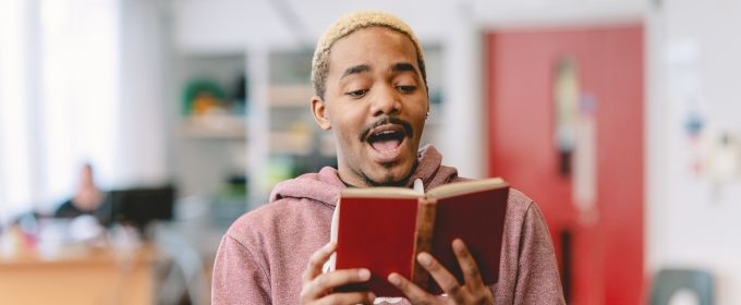 Photos: Go Inside Rehearsal for The UK Tour of QUALITY STREET Photos