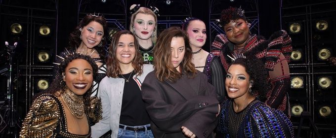 Photos: Aubrey Plaza Visits The New Queens of SIX on Broadway Photo