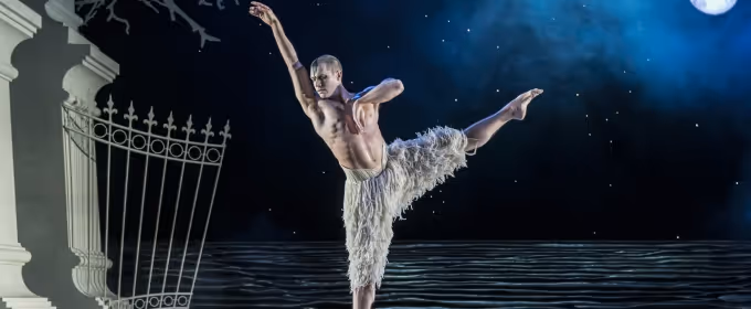 Photo Flash: First Look at Matthew Bourne's SWAN LAKE at the Ahmanson Photos