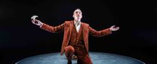 First Look at Alastair Whatley in THE IMPORTANCE OF BEING OSCAR at Reading Rep Theatr