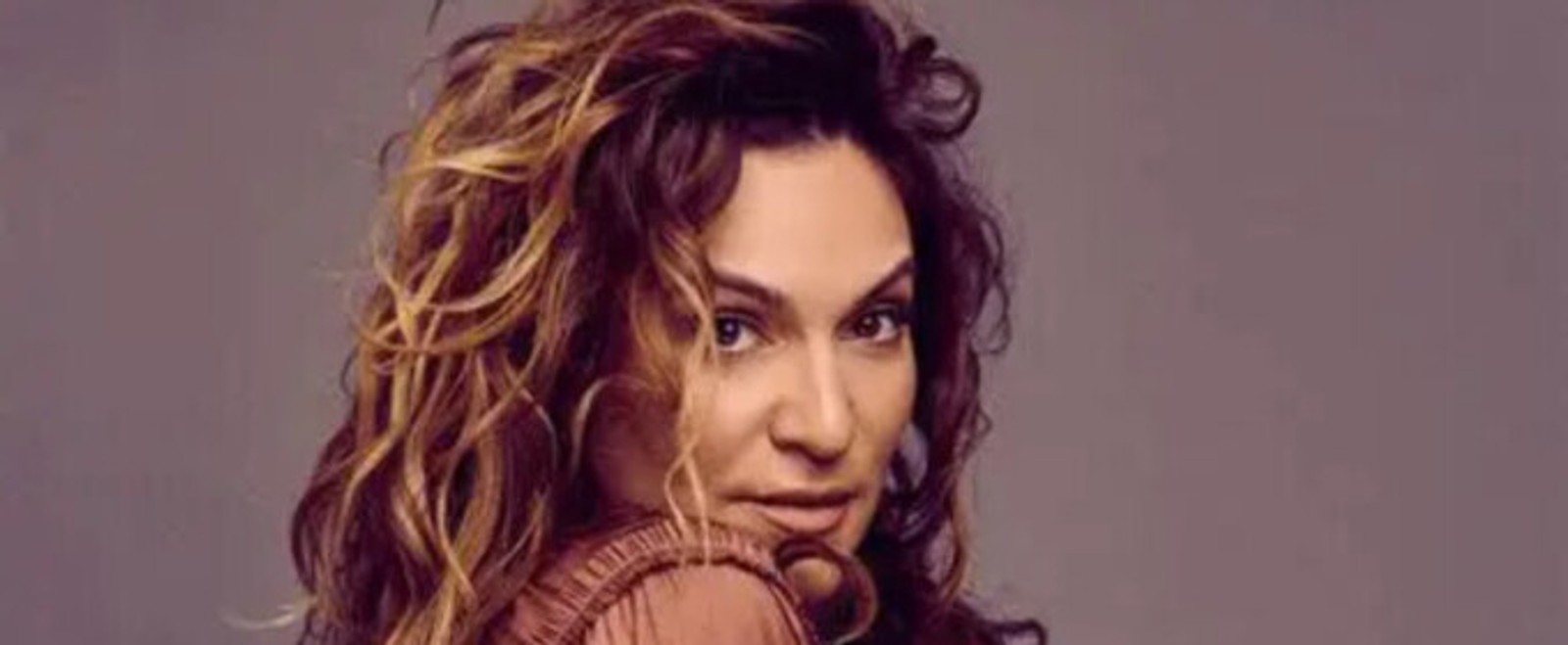 Review: SHOSHANA BEAN ONLY SMOKE TOUR 2026 at Dakota Jazz Club Minneapolis