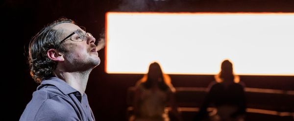 Review: BROKEN GLASS, Young Vic