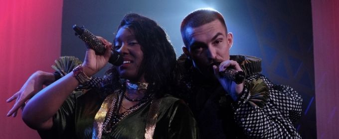 BWW Review: ON THE NAUGHTY LIST at Prima Photos