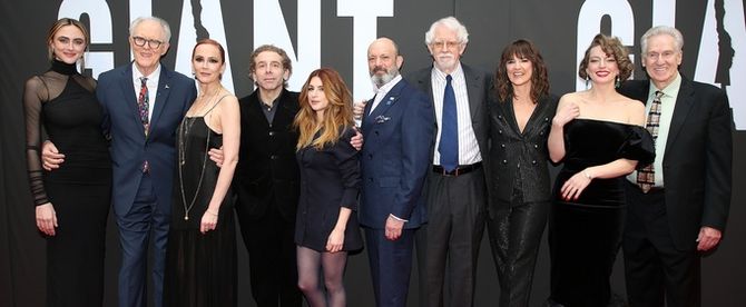 Photos: John Lithgow & GIANT Cast Walk the Red Carpet on Opening Night