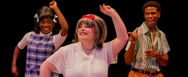 Review: HAIRSPRAY at Derby Dinner Playhouse