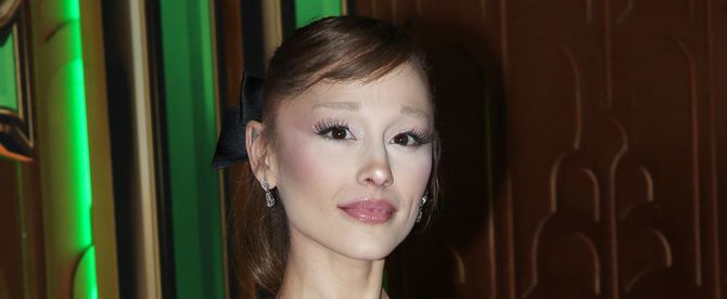 Ariana Grande Sets Release of Eighth Album 'Petal'