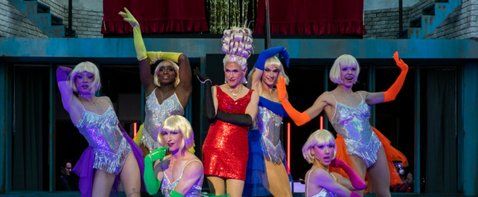 Review: KINKY BOOTS at CHATEAU DE KARREVELD