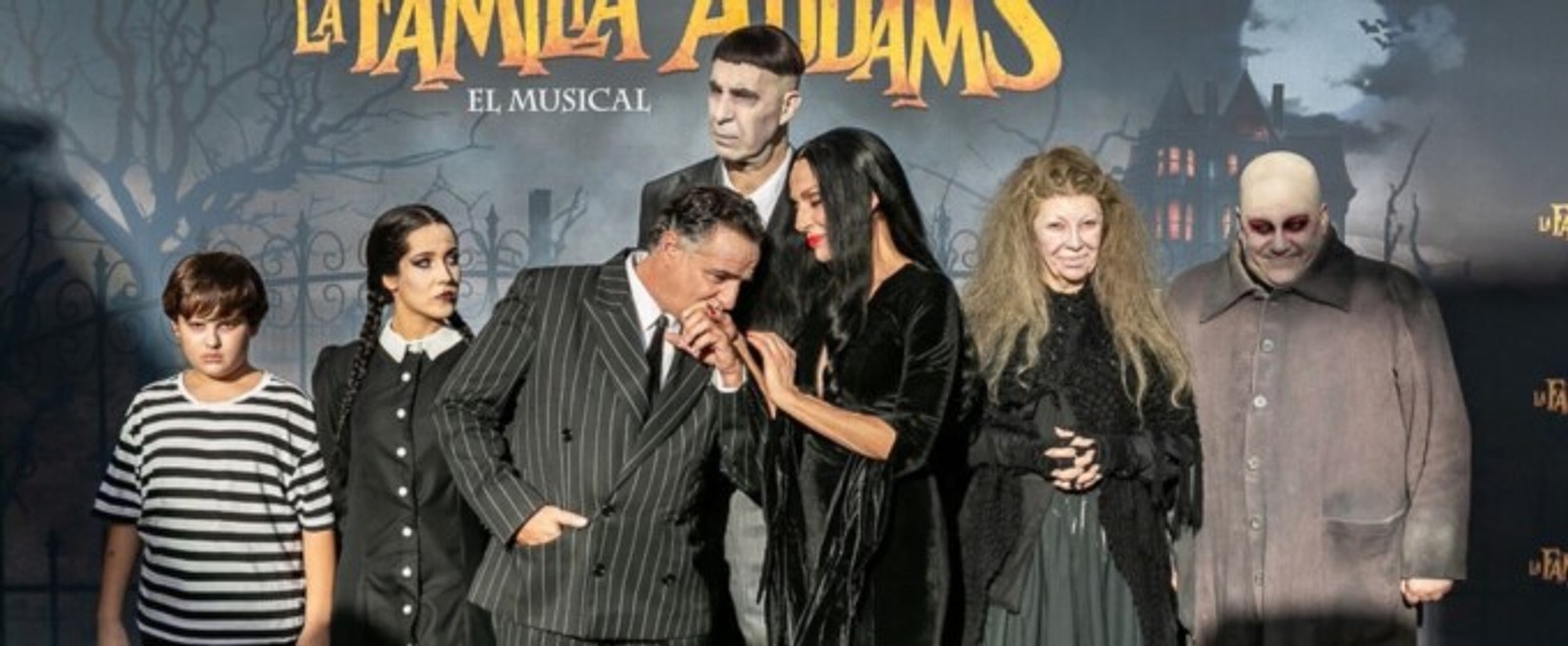 FOTOS: La FAMILIA ADDAMS inunda de humor y misterio el Teatro Calderón de Madrid con su gran estreno