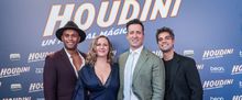 Así fue la alfombra roja de HOUDINI, UN MUSICAL MÁGICO en el Teatro Calderón de 