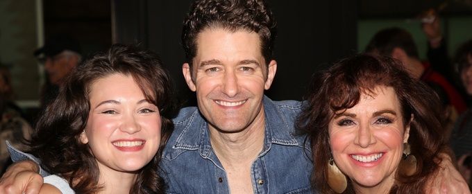 Photos: Matthew Morrison Greets Fans After First Performance in JUST IN TIME Photo