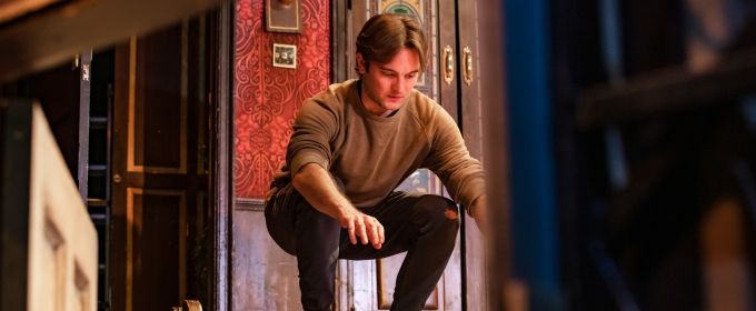 Photos: First Look at the New Cast of THE PLAY THAT GOES WRONG in Rehearsal Photos