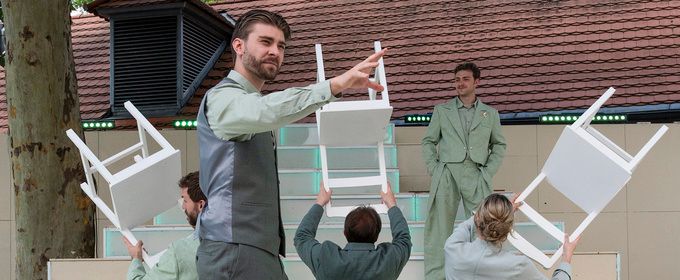 Review: KLAN BAŤA se do toho na Letní scéně Musea Kampa obul