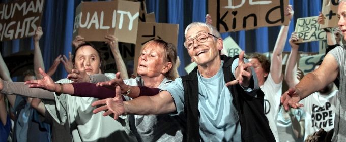 Photos: First Look at Amici Dance Theatre's ONE WORLD at Lyric Hammersmith Photos