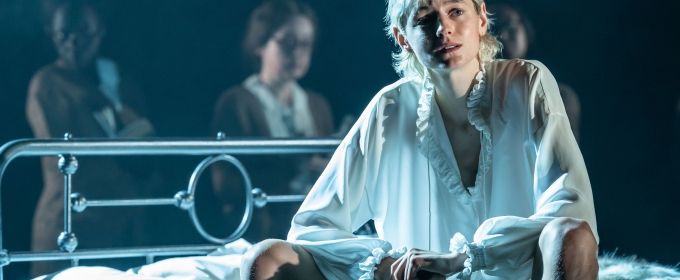 Photos: First Look at Emma Corrin in MGC's ORLANDO at the Garrick Theatre Photos