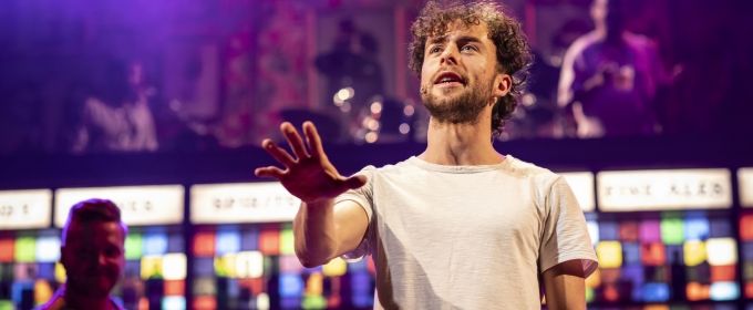 Photos: First Look at THE CHOIR OF MAN, Now Playing at the Arts Theatre Photos
