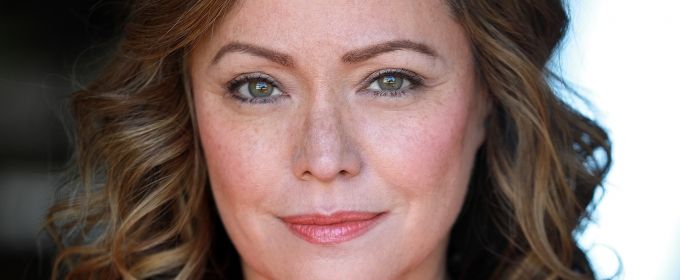 BWW Spotlight Series: Meet Julia Buis, an L.A. Actor Who Traveled the World Ente Photos