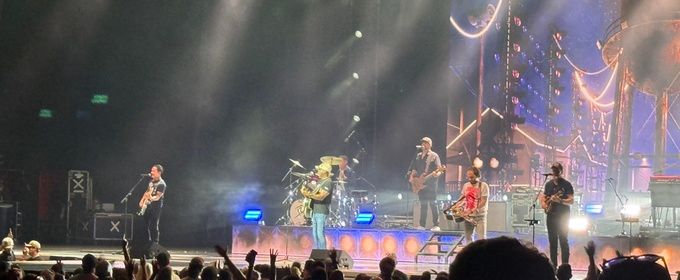 Review: DARIUS RUCKER'S SONGS OF SUMMER TOUR at Acrisure Amphitheater