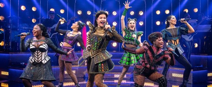 REVIEW: Radical Royals Dazzle in SIX at the Fabulous Fox Theatre