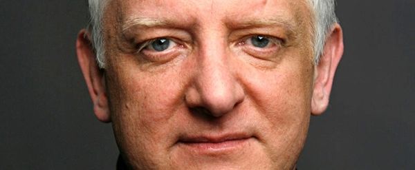 Simon Russell Beale Reveals TITUS ANDRONICUS Departure Was Due to Cancer