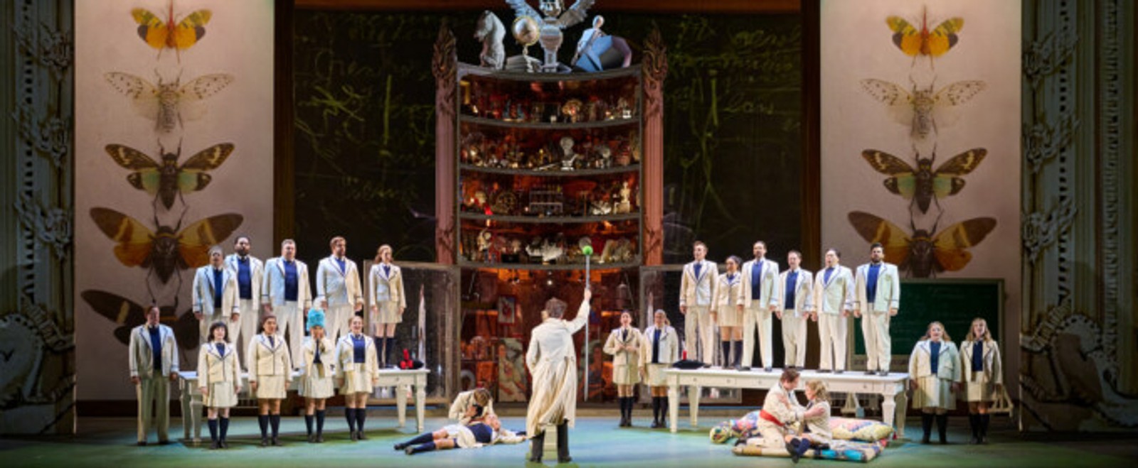 Review: COSĺ FAN TUTTE at Four Seasons Centre For The Performing Arts