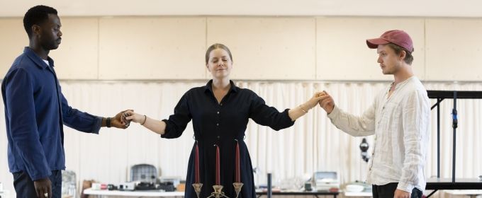 Photos: First Look at Amy Adams and More in Rehearsal For THE GLASS MENAGERIE Photos