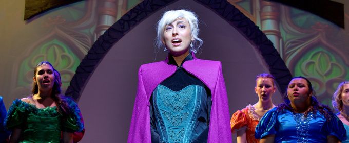 Q&A with Director Kody C Jones and Actors Shennan Nelson, Mia Zottolo of FROZEN at Arts Bonita