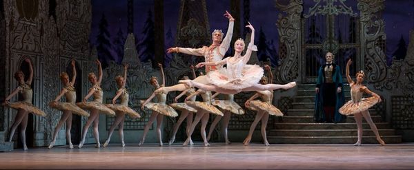 Review: THE NUTCRACKER, Royal Ballet And Opera