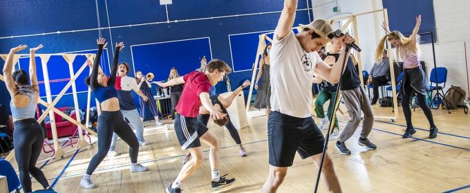 Casting Announced for WHAT'S NEW PUSSYCAT? Premiering at  Birmingham Rep; Check  Photos