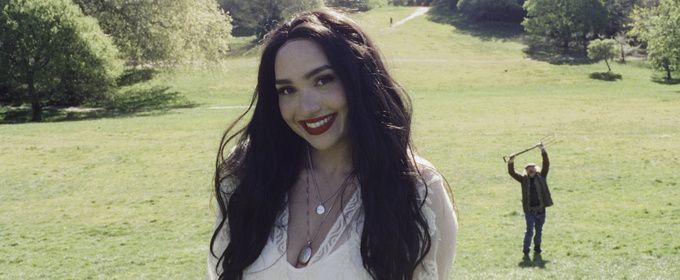 Bella Hull to Return to Edinburgh Fringe With MAD COW DISEASE